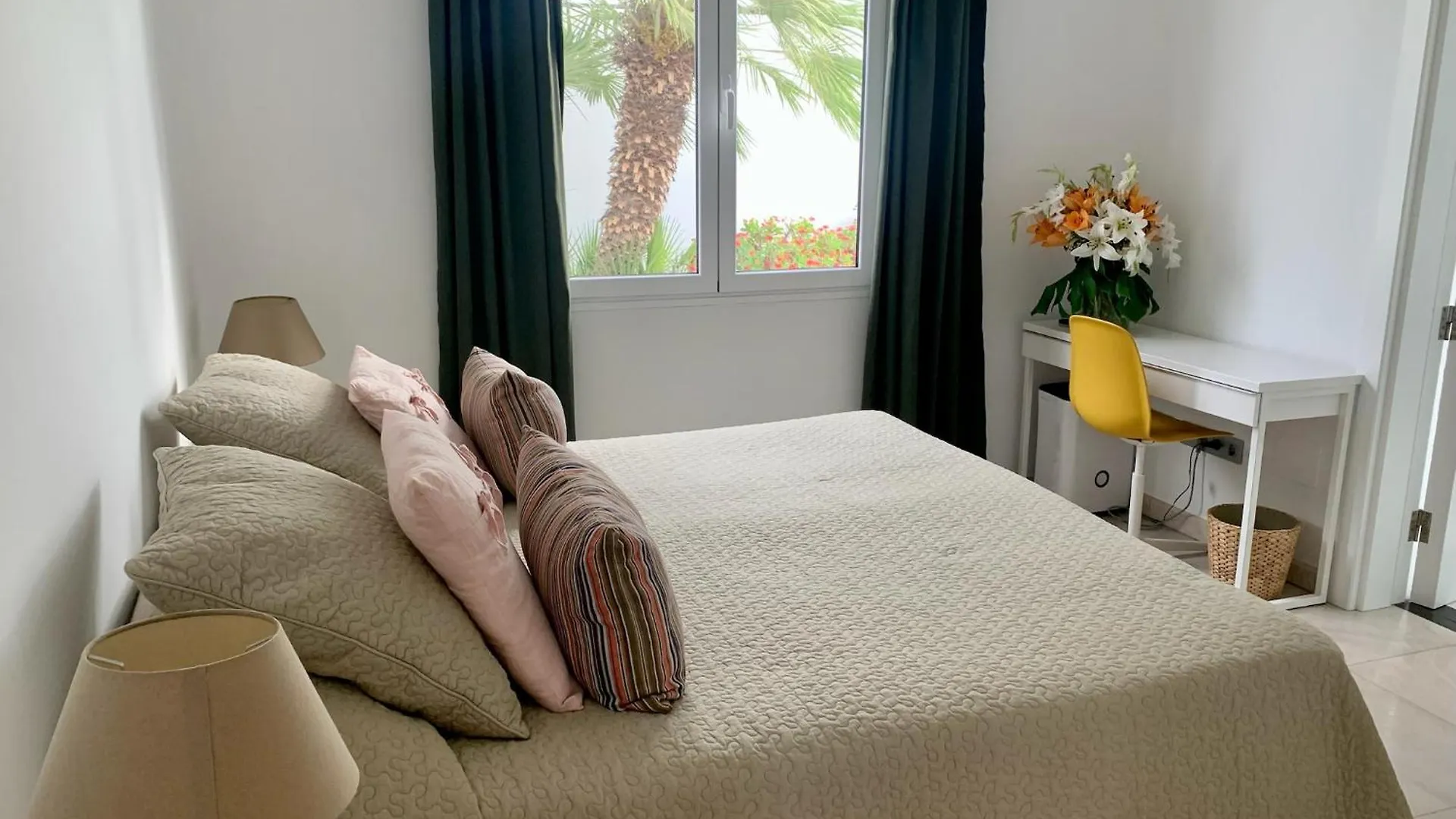 Villa Del Mar Lanzarote - Luxury Beachhouse Arrecife