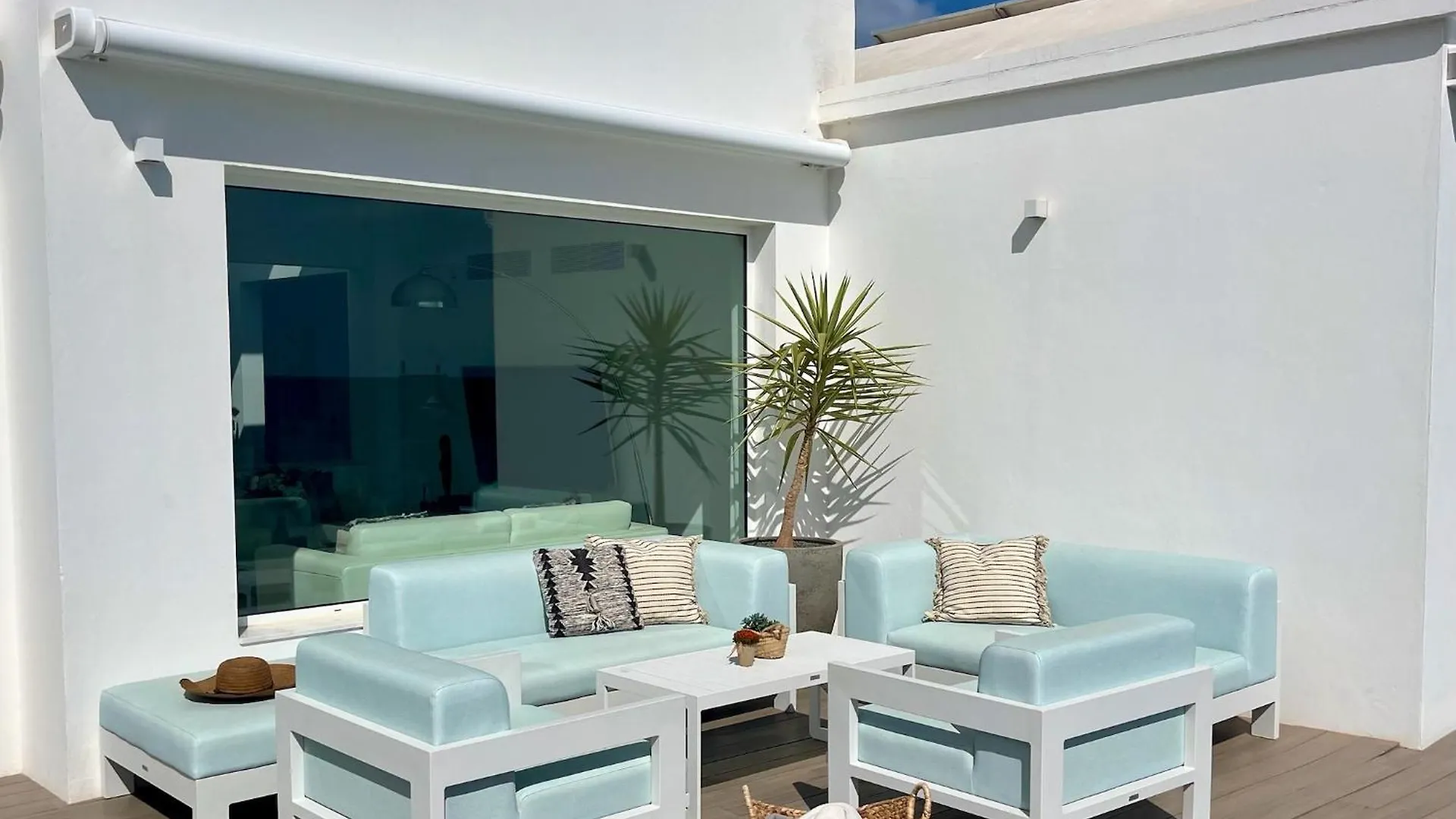 Villa Del Mar Lanzarote - Luxury Beachhouse Arrecife   Arrecife (Lanzarote)