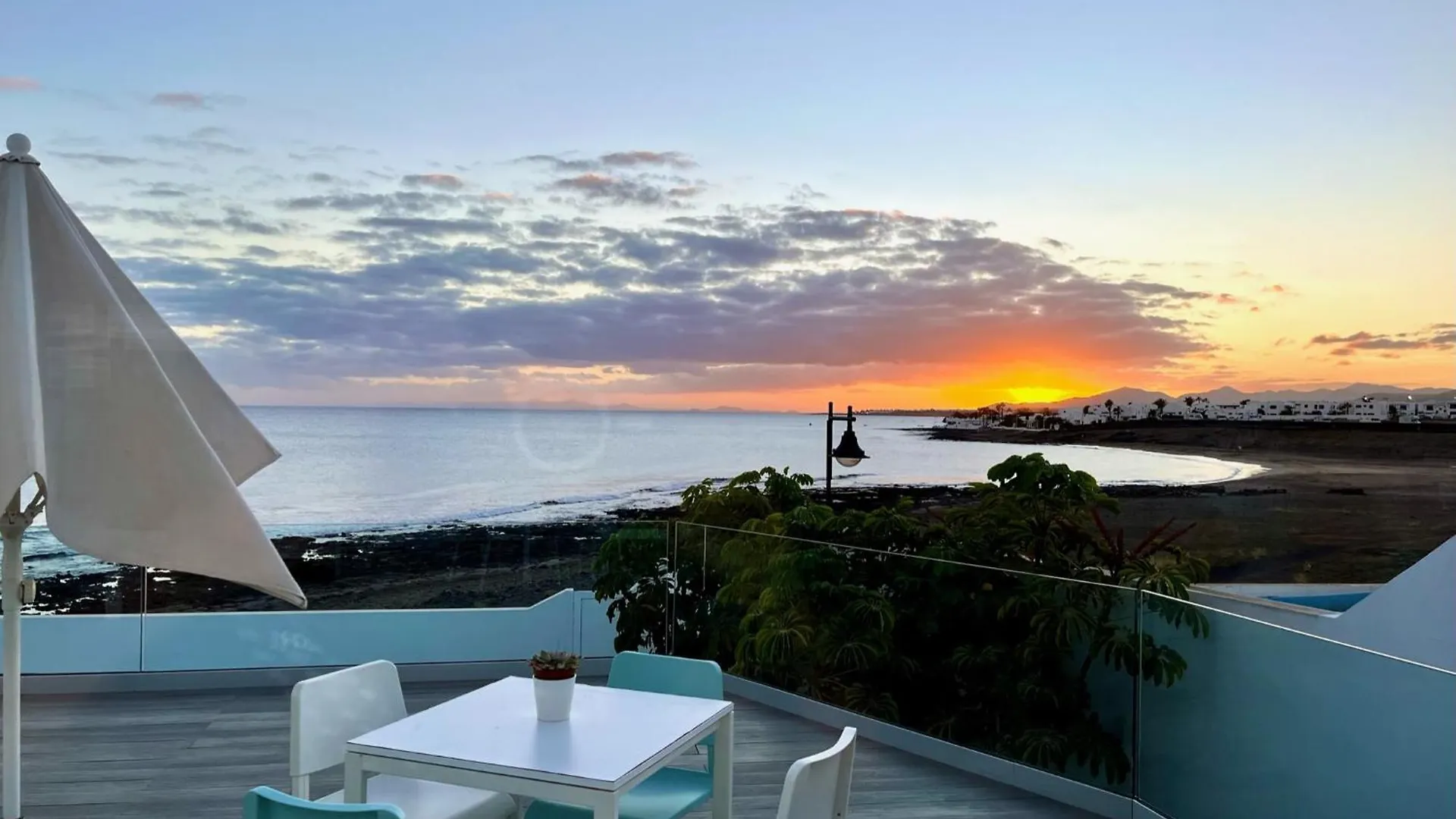 Villa Del Mar Lanzarote - Luxury Beachhouse Arrecife   Arrecife (Lanzarote)